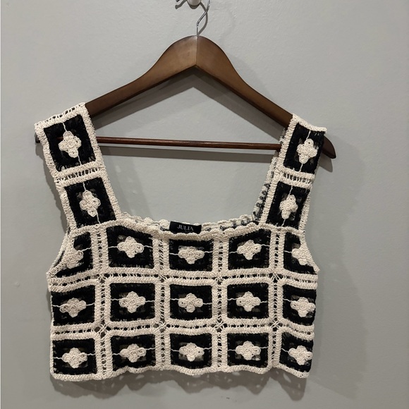 Julia Tops - Julia Black & White Crochet Granny Square Crop Top S